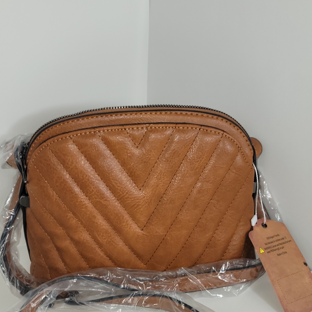 Womens Crossbody adjustable Shoukder Strap Sam and Hadley brown quilted Purse